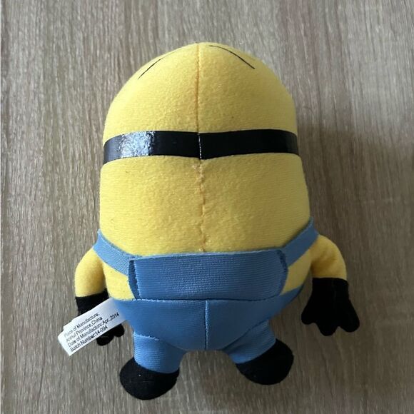 NWOT … DESPICABLE ME 2 Plush Toy - Picture 2 of 3
